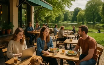 Koffie, brunch en borrel op z'n best bij een gezellig café aan het oosterpark